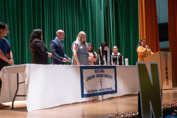 Ms Mancillas announces the candidates